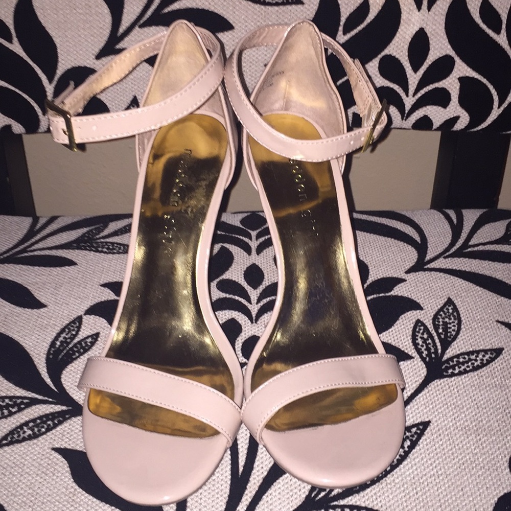 Madden girl Dafney Dress sandal